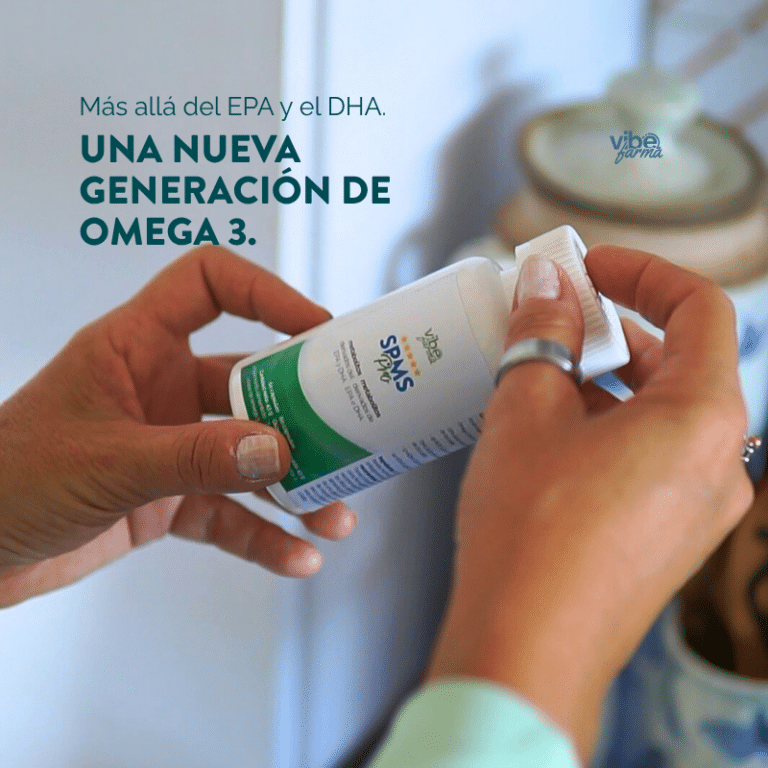 Hands holding a Vibefarma SPMs Pro bottle — beyond EPA and DHA, a new generation of omega-3